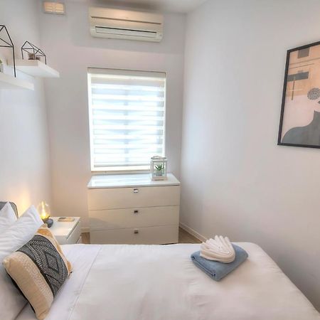 Spacious 4 Bedrooms With Sea View Balcony Goslm-3 Слима Экстерьер фото