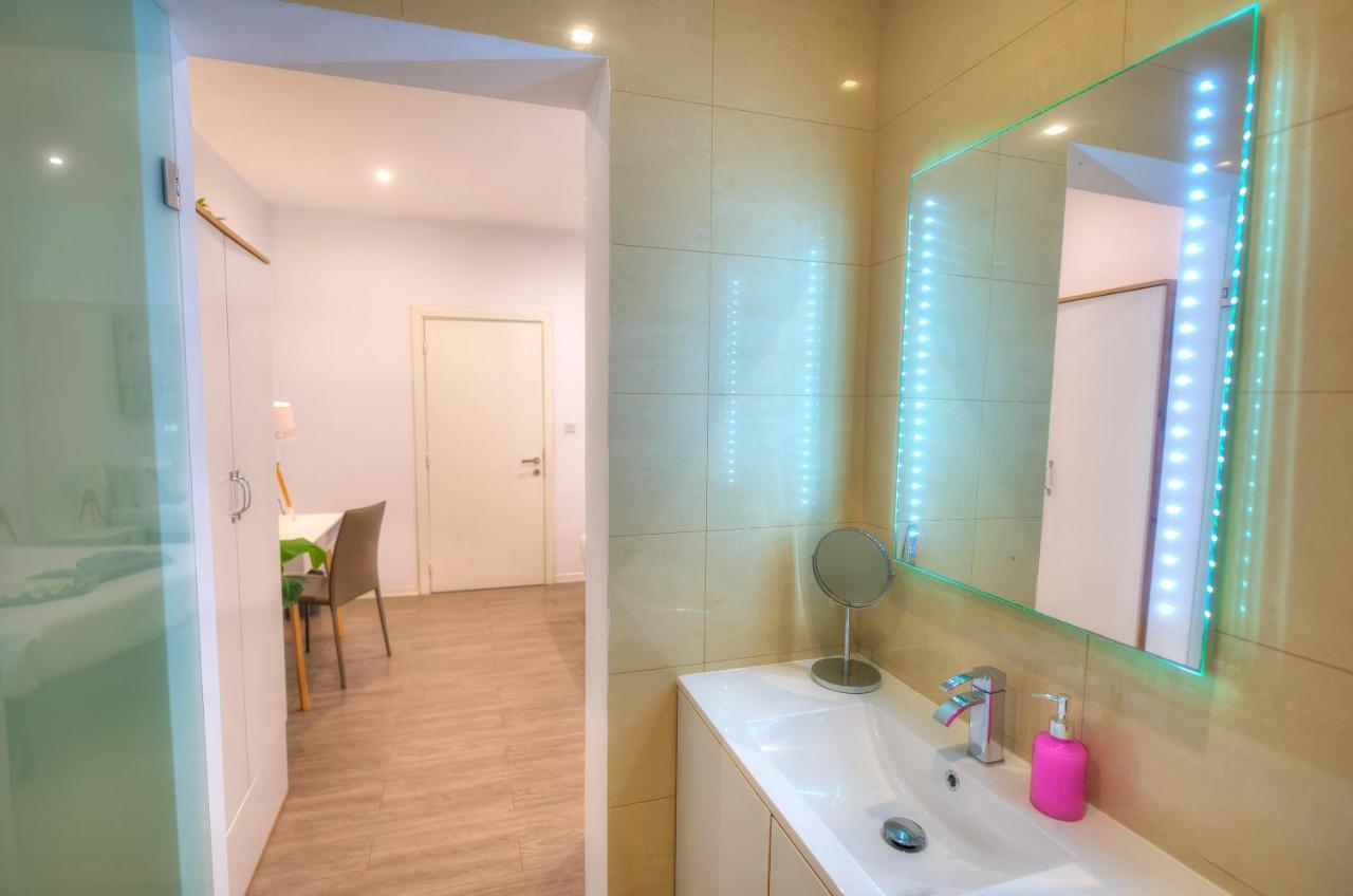 Spacious 4 Bedrooms With Sea View Balcony Goslm-3 Слима Экстерьер фото